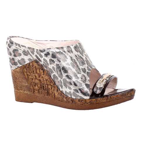 Босоножки женские Shoes Market 142-405-142 серые 37 RU
