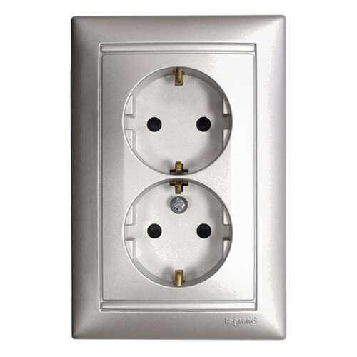 Розетка Legrand VALENA, с заземлением, артикул 770100